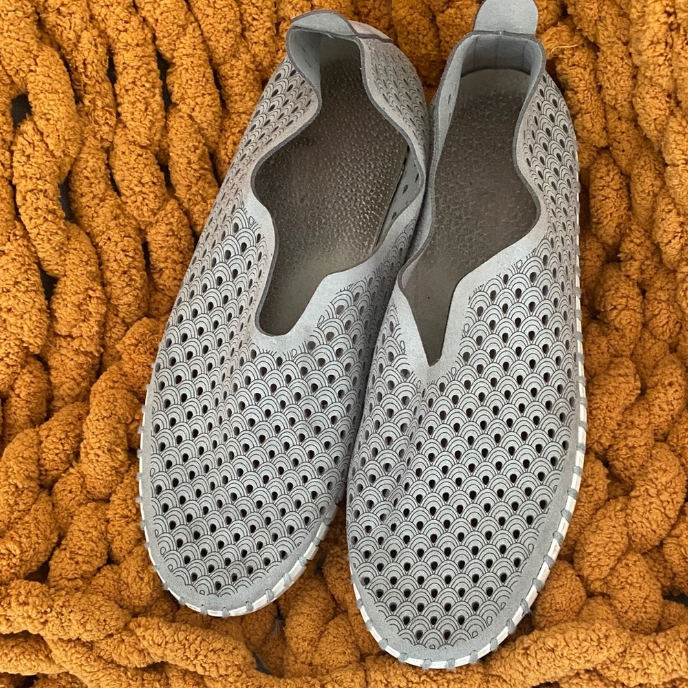 Elegant Gray Women's Loafers